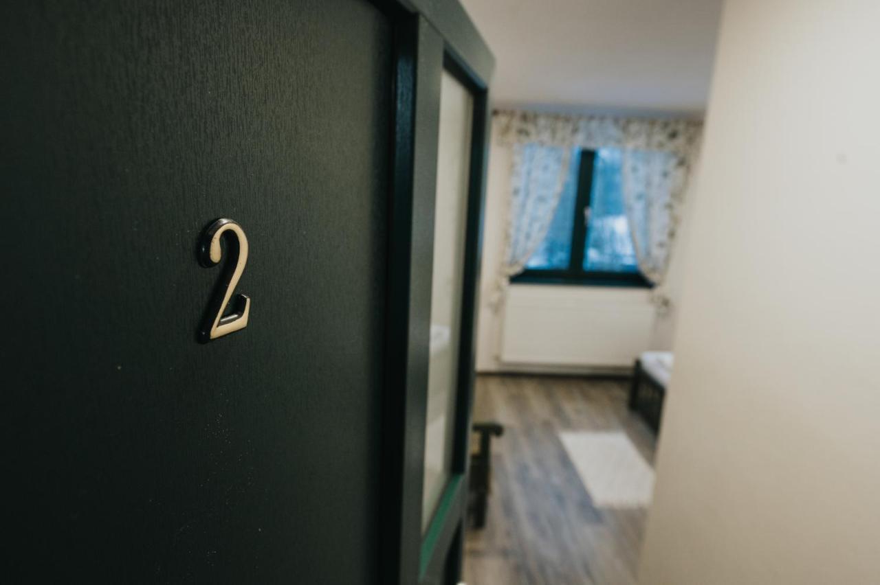 Kadarhaz Bed and Breakfast Vlahita Exteriör bild